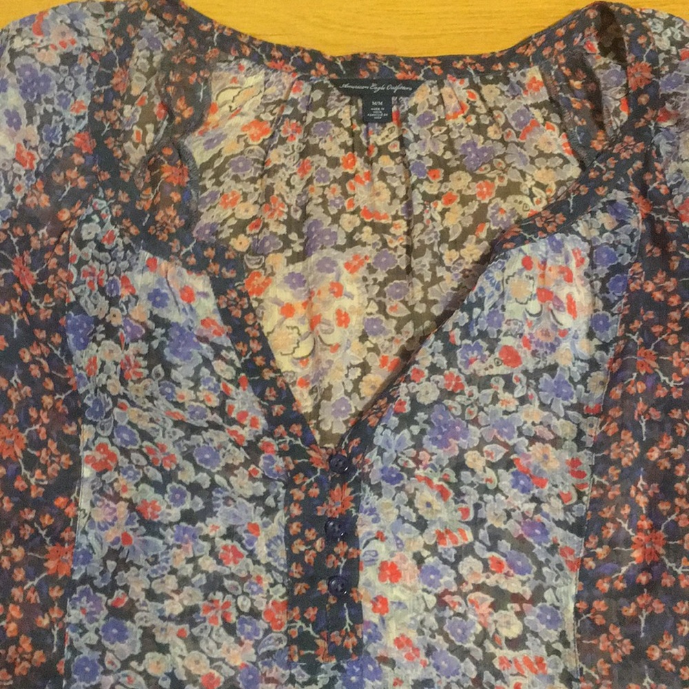 Floral blouse - Picture 2 of 5